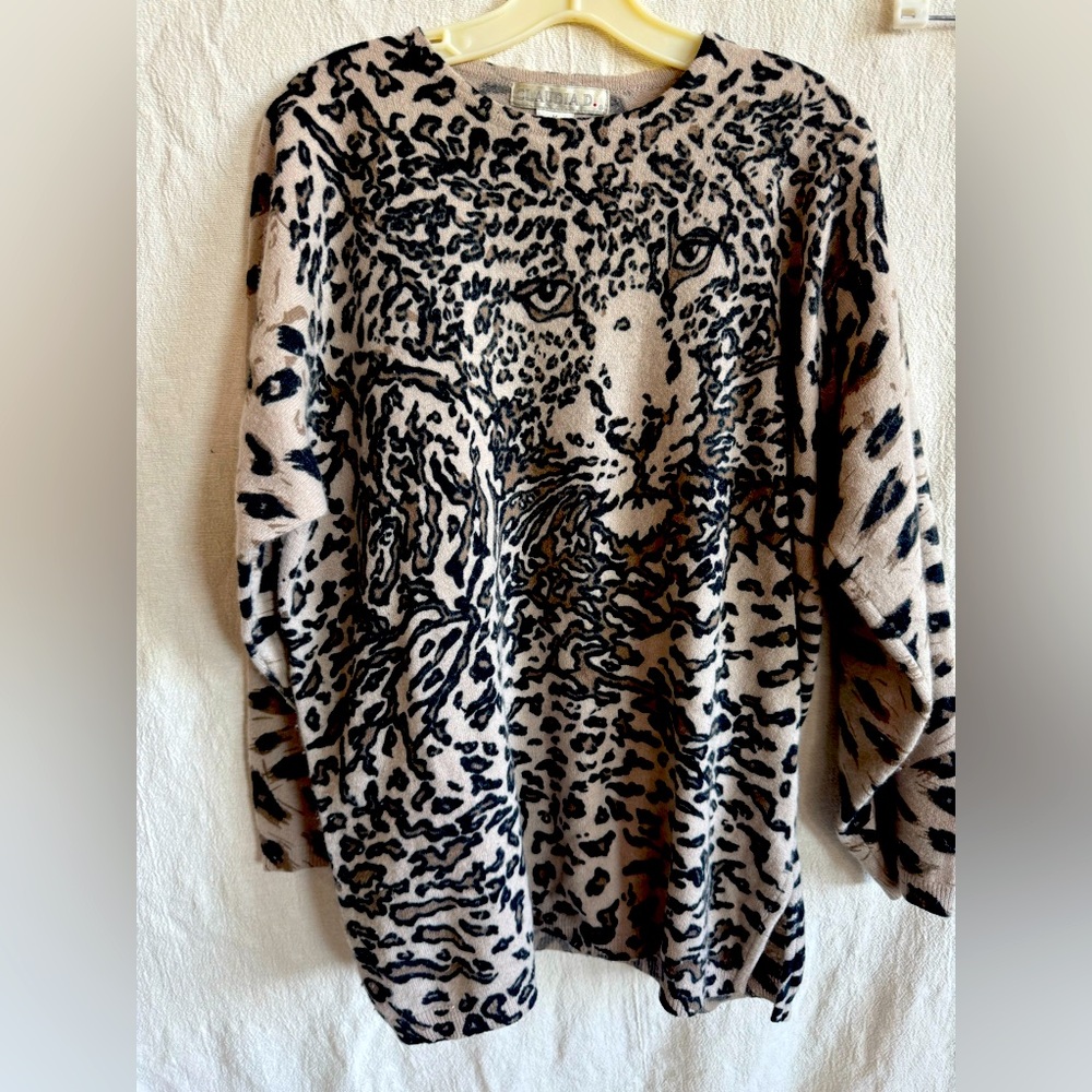 Vintage animal print sweater in wool/angora blend